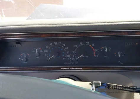 1993 Buick Roadmaster Limited z USA, uszkodzony, nr VIN 1G4BT5371PR429140